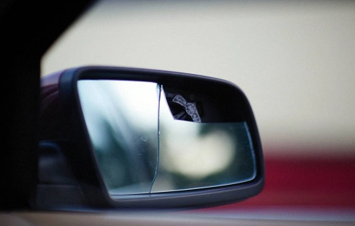 Drive Without Side Mirrors