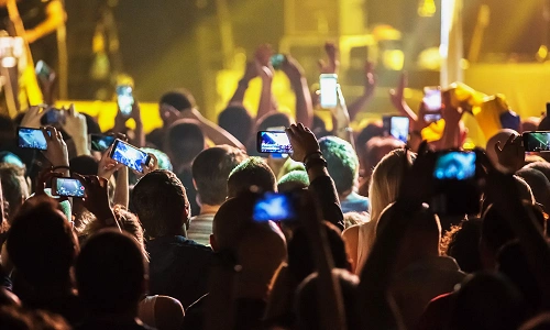 Is It Illegal To Take Pictures Of People?